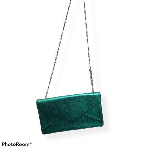 Turquoise metallic leather clutch with chain strap - Picture 4 of 6